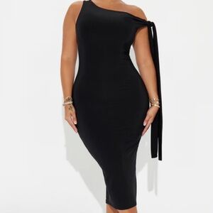 Fashion Nova | Olympia Twist One Shoulder Midi Dress - Black